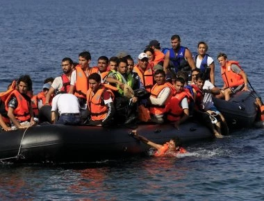 Ιταλία: Διάσωση 800 μεταναστών σε διάστημα 12 ωρών
